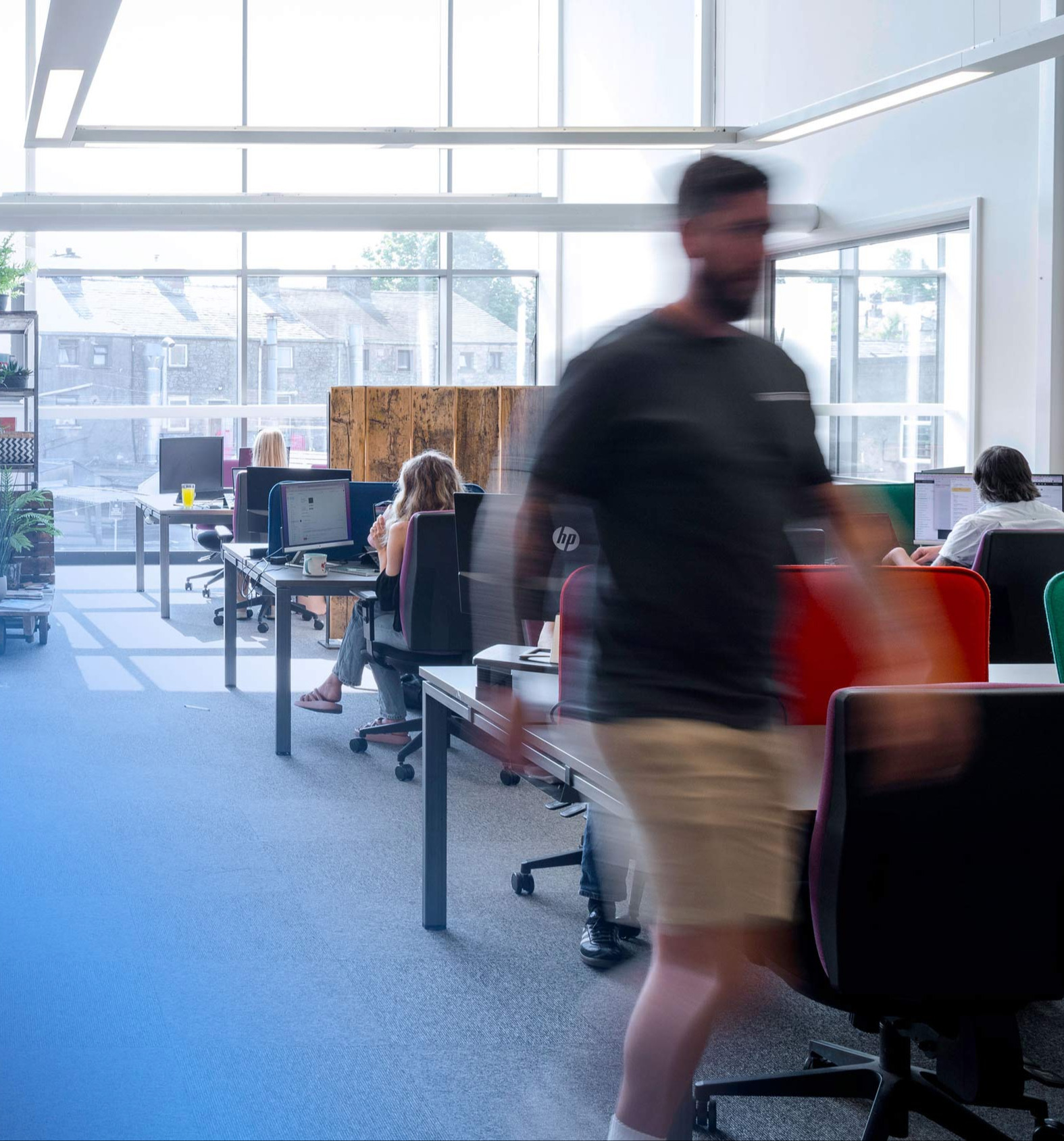 SL_AvidlyUK_OfficeShoot_042_SL_Avidly_Office_May23_SLV_0484_May23