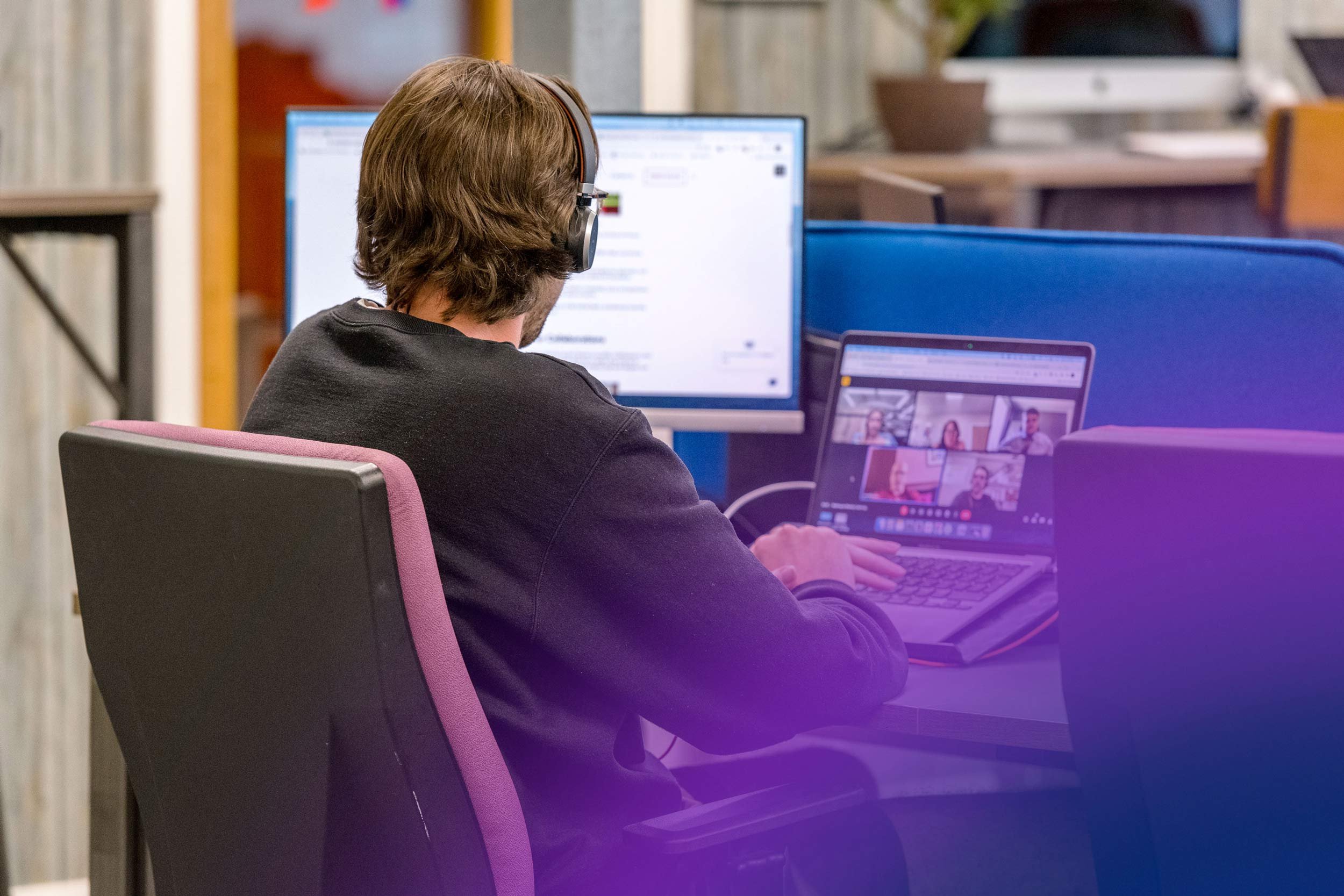 SL_AvidlyUK_OfficeShoot_210_SL_Avidly_Office_May23_SLV_1224_May23