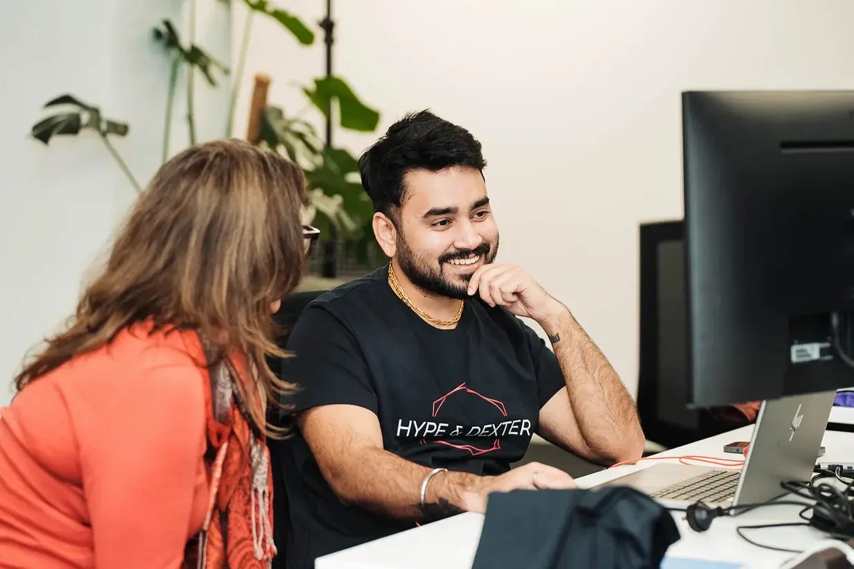 hype-and-dexter-photo in office