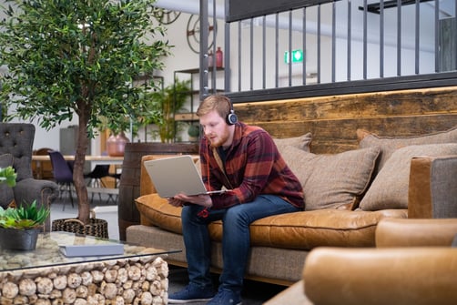 Can you create conversational forms on HubSpot?