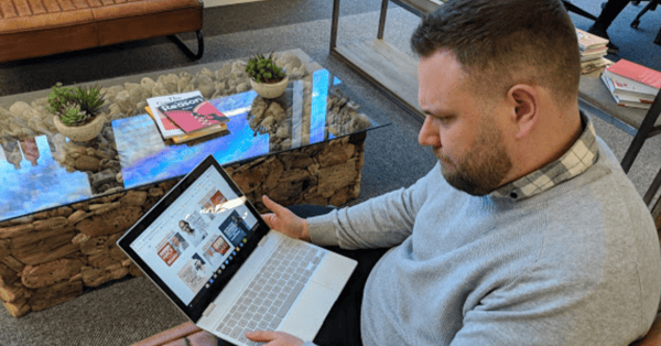 rikki on laptop digital 22 office