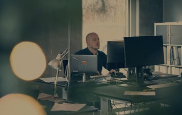 Hold deg oppdatert på AI: Her er 7 blogger å bokmerke