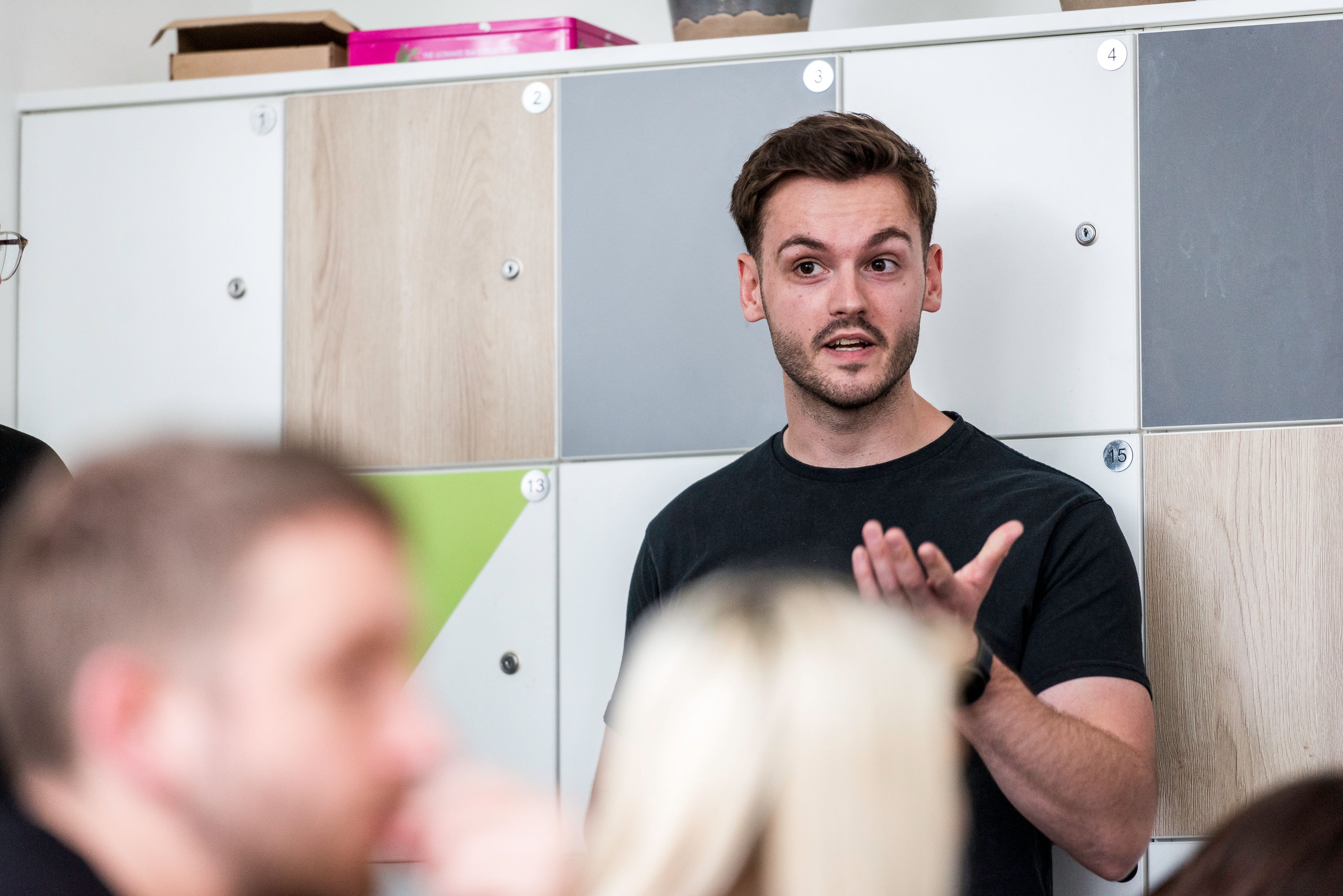 033_SL_AvidlyUK_Office#2_SLV_7123_July23