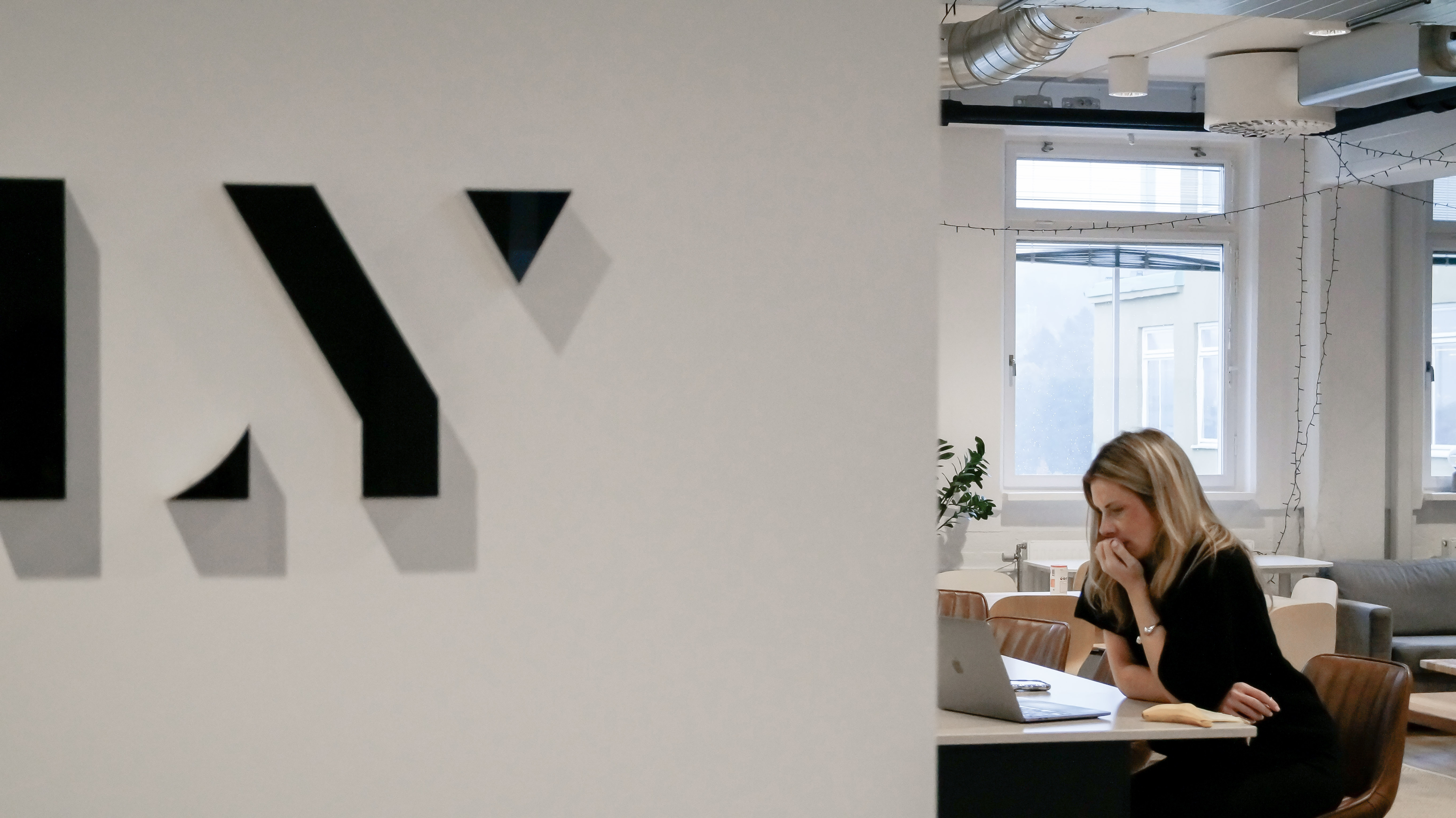 Vad kostar CRM-implementering? Prisguide & Budget 2026